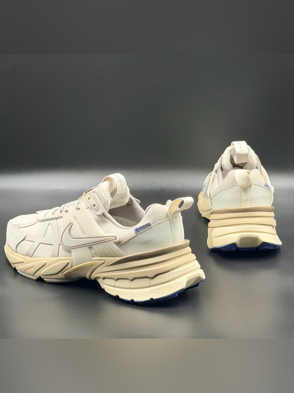 Nike Wmns V2K Run GORE-TEX 'Light Iron Ore' - Picture 12 of 12